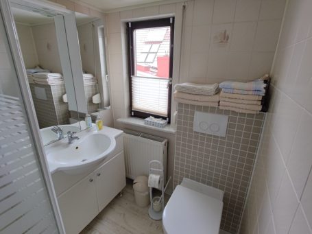 Bad Ferienwohnung 3 Dachgeschoss Bad Ferienwohnung 3 Dachgeschoss